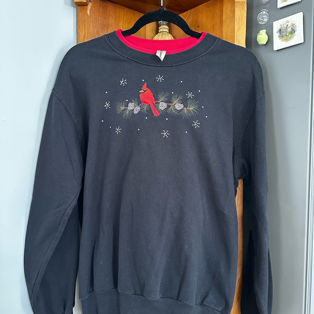 Vintage Black Cardinal Embroidered Women’s Sweatshirt